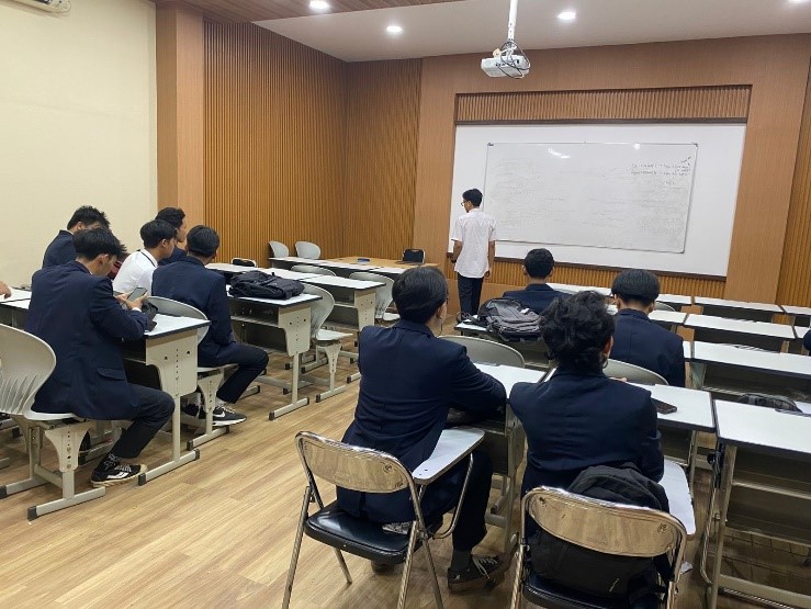 Kolaborasi Perguruan Tinggi: Dr. Setuju, S.Pd.T., M.Pd. Mengajar Mata Kuliah Penelitian Tindakan Kelas di Pendidikan Teknik Mesin FT UM
