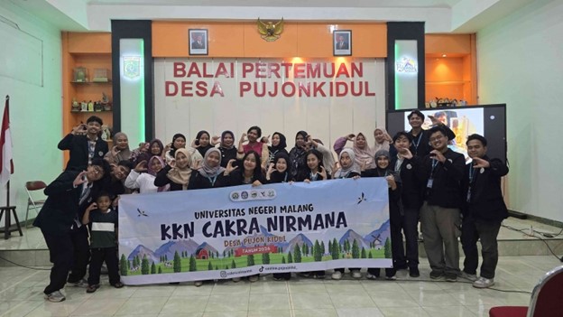 Teknik Industri UM Gelar Sosialisasi Pemasaran Digital untuk Mendukung SDGs dan Meningkatkan Daya Saing UMKM Desa Pujon Kidul